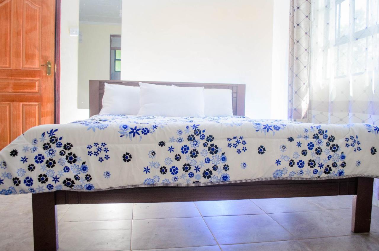 Everlasting Gardens Bed & Breakfast Kitui Exterior photo