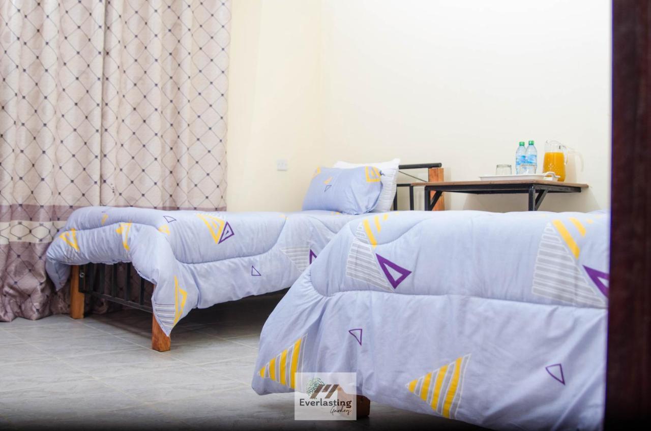Everlasting Gardens Bed & Breakfast Kitui Exterior photo